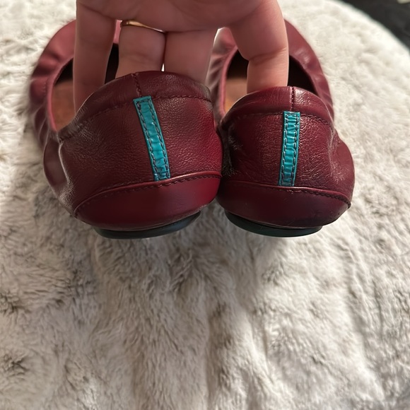 Tieks Ballet Flat Burgundy size 9 - Picture 3 of 4